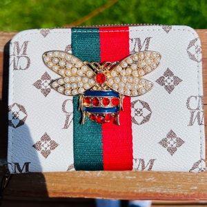Mexico trademark bee wallet